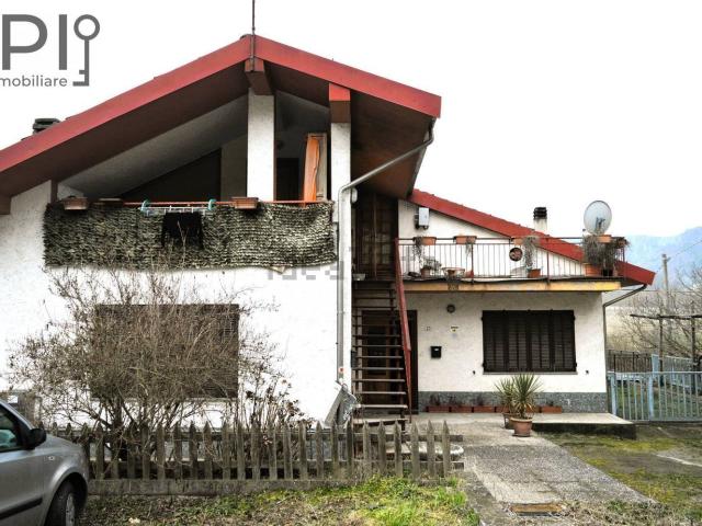 Casa in vendita a Piana Crixia, Liguria