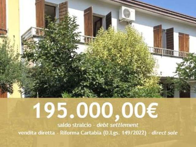 Casa in vendita a Montegrotto Terme, Veneto