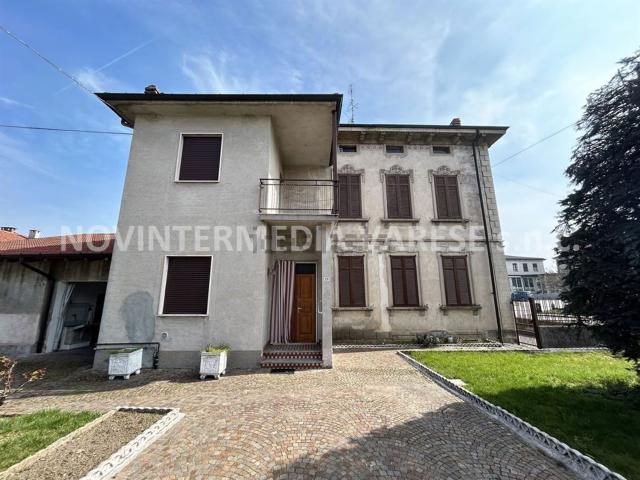 Casa in vendita a Brebbia Superiore, Brebbia