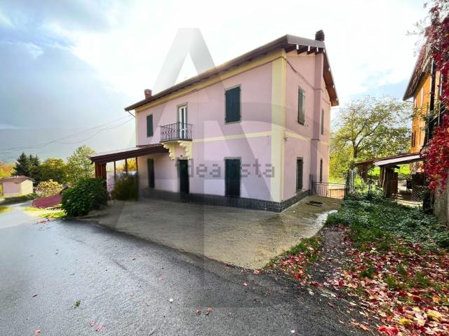 Casa in vendita a Monchio Delle Corti, Reggio Emilia