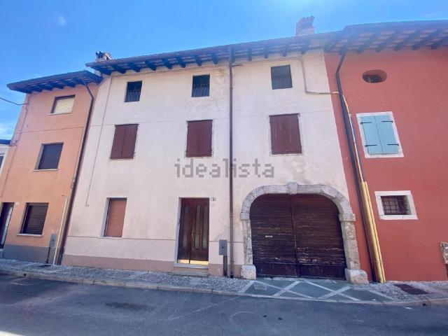 Casa in vendita a Medea / Migjee, Medea