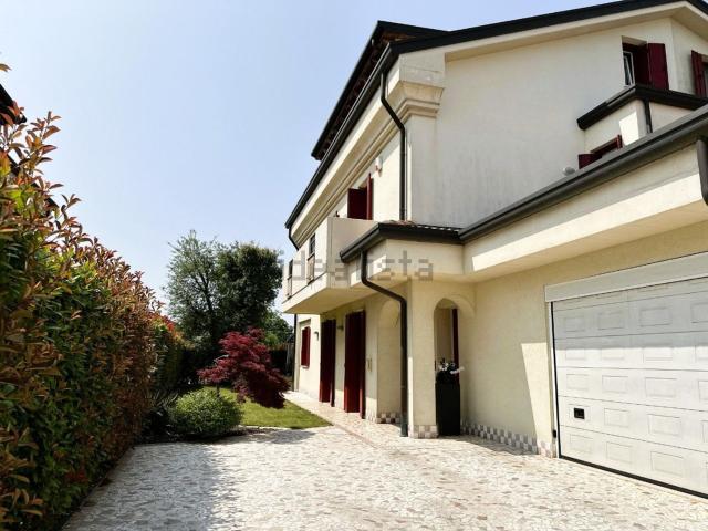 Casa in vendita a Oltrebrenta, Noventa Padovana