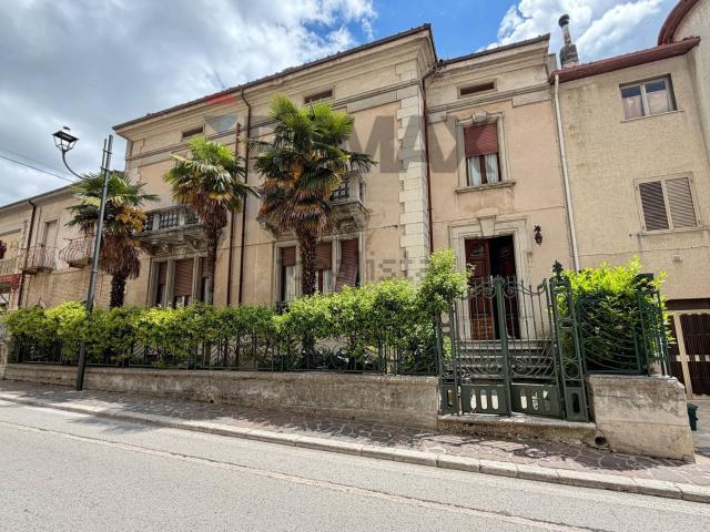 Casa in vendita a Castelmauro, Molise