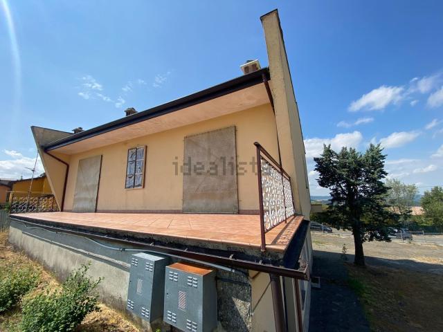 Casa in vendita a Colli Verdi, Pometo