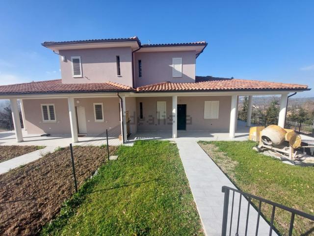 Casa in vendita a Marche, Pesaro E Urbino