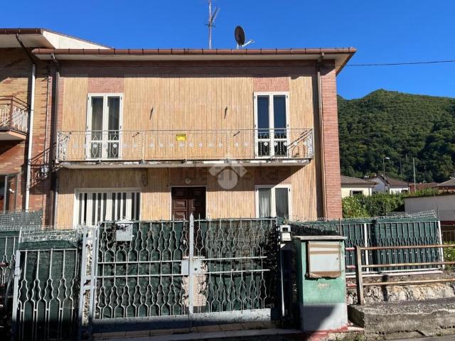 Casa in vendita a Volturara Irpina, Avellino