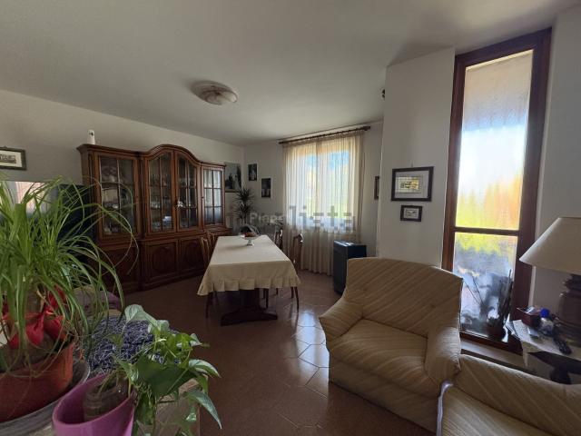 Casa in vendita a Amelia, Umbria