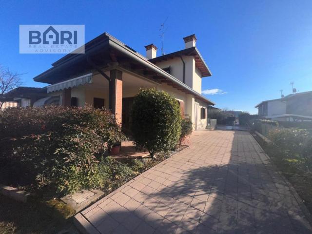 Casa in vendita a Roveredo In Piano, Friuli-Venezia Giulia