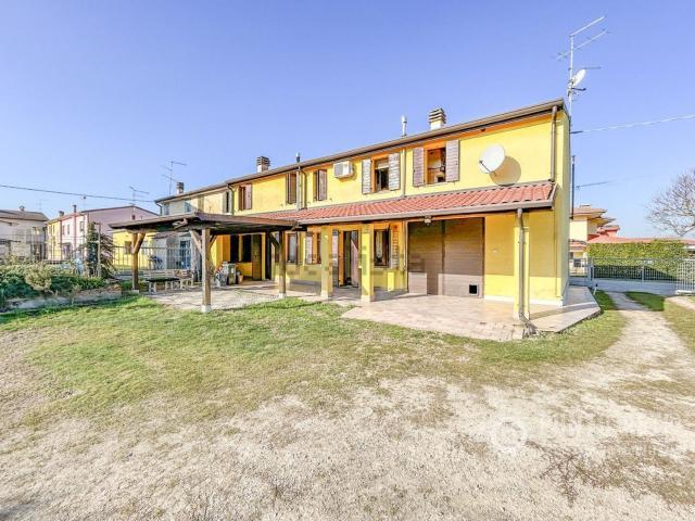 Casa in vendita a Zevio, Veneto