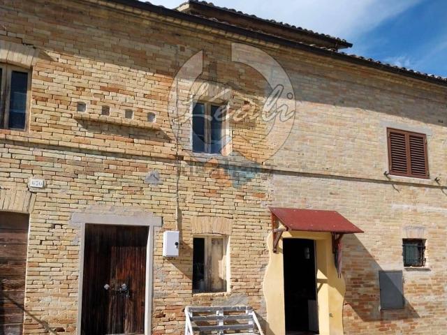 Casa in vendita a Marche, Fermo