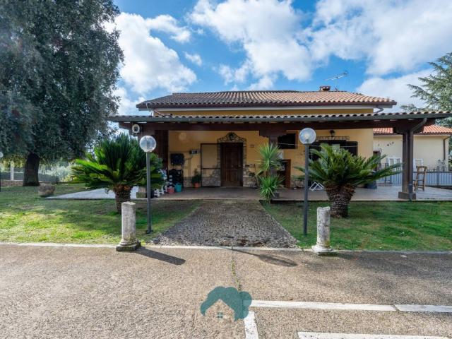 Casa in vendita a Roma Capitale, Lazio