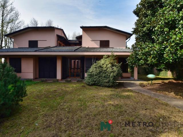 Casa in vendita a Triuggio, Lombardia