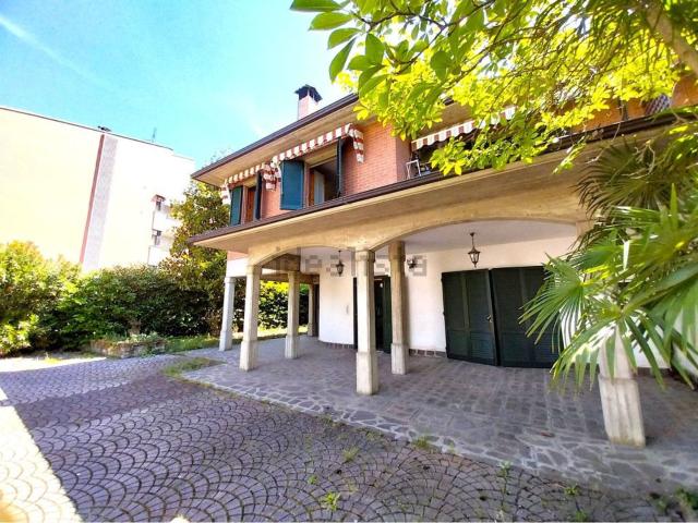 Casa in vendita a Unione Comuni Modenesi Area Nord, Finale Emilia
