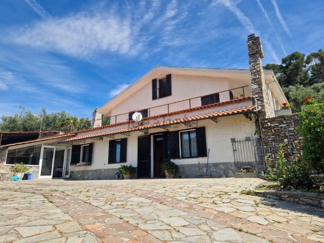 Casa in vendita a San Bartolomeo Al Mare, Liguria