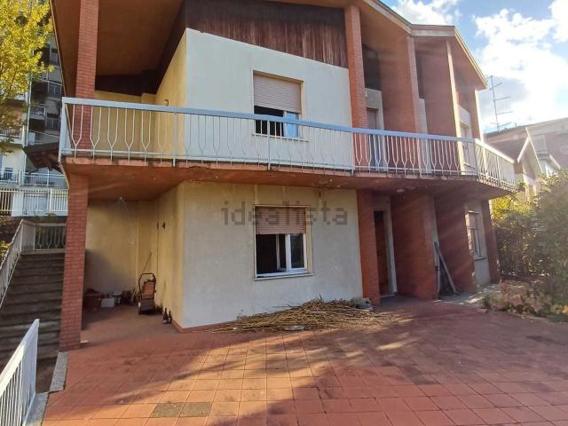 Casa in vendita a Fornovo Di Taro, Reggio Emilia