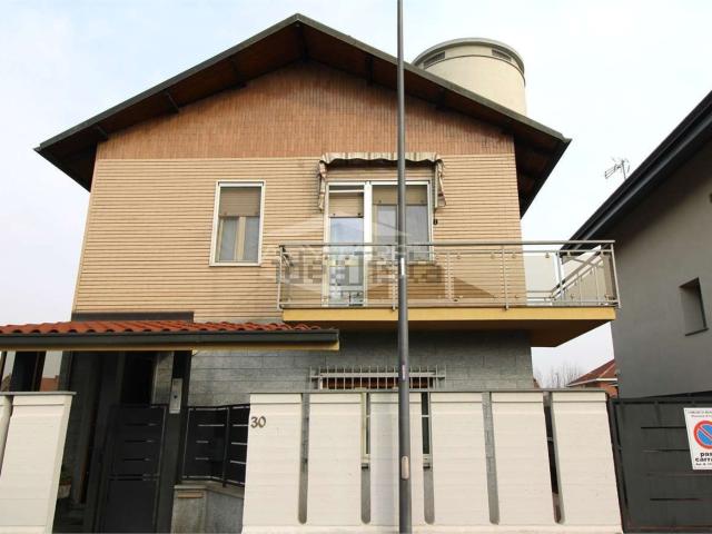 Casa in vendita a Borgo Melano, Piemonte