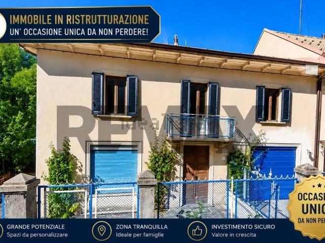 Casa in vendita a Comunità Montana della Valle Brembana, Serina