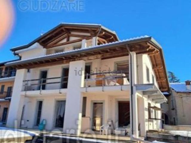 Casa in vendita a Veruno, Novara