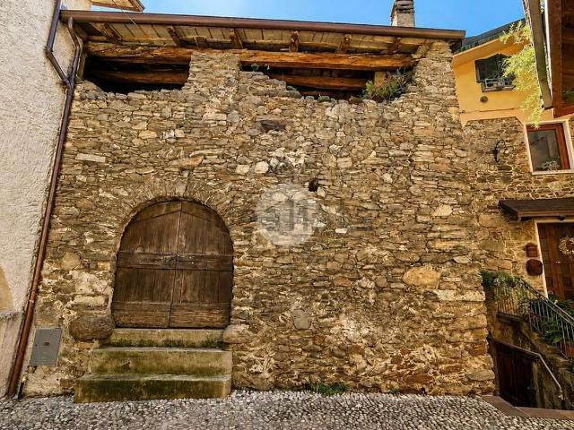 Casa in vendita a Comunità montana della valle Camonica, Cedegolo