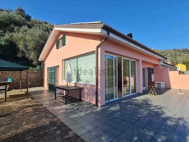Casa in vendita a Suseneo, San Remo