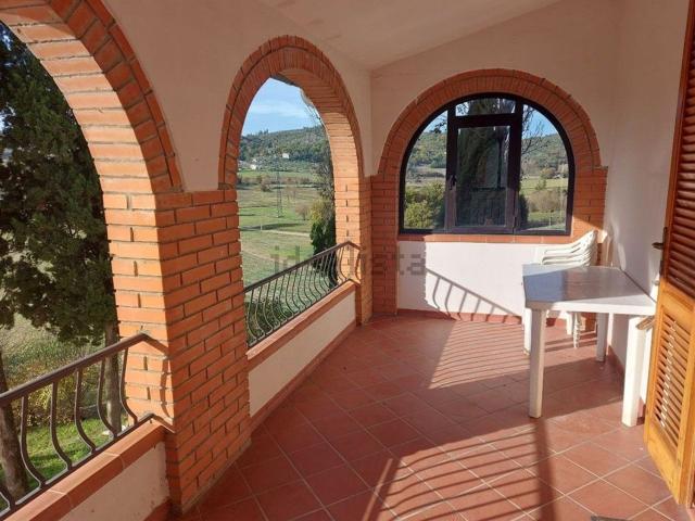 Casa in vendita a Lucignano, Toscana