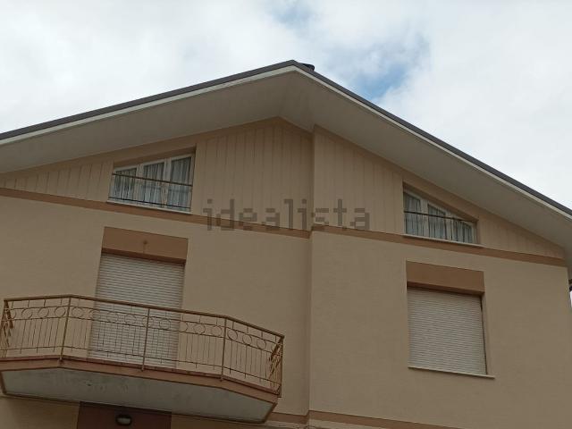 Casa in vendita a Centro Storico, Marche