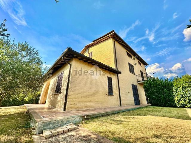 Casa in vendita a Montefalco, Umbria