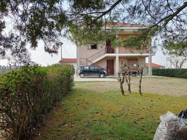 Casa in vendita a Piemonte, Alessandria