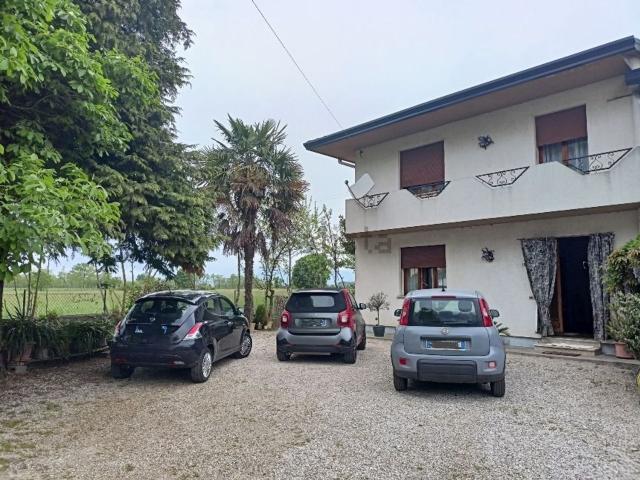 Casa in vendita a Trevignano, Veneto