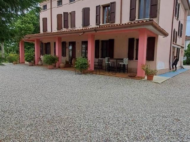 Casa in vendita a Poggio Rusco, Lombardia