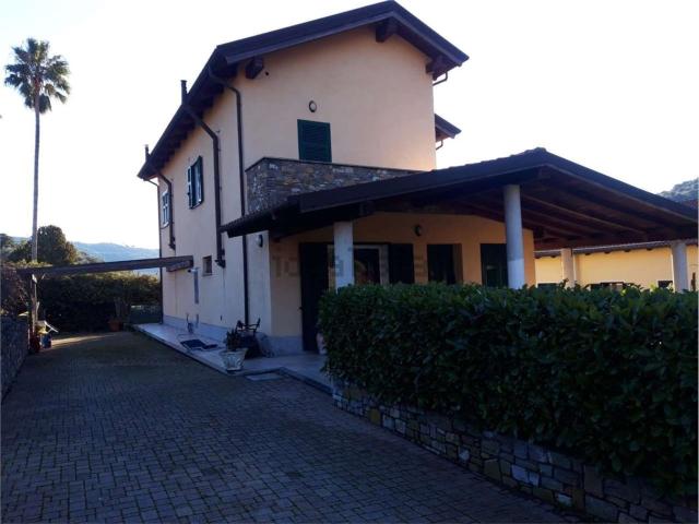 Casa in vendita a Andora, Liguria