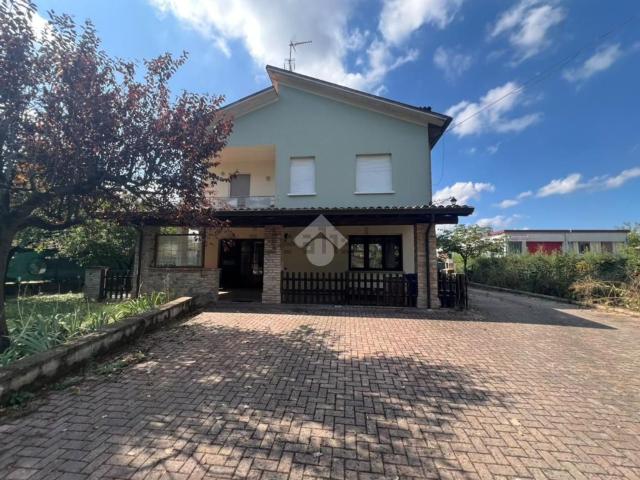 Casa in vendita a Vignale, Traversetolo