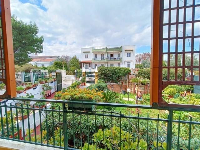 Casa in vendita a Puglia, Bari