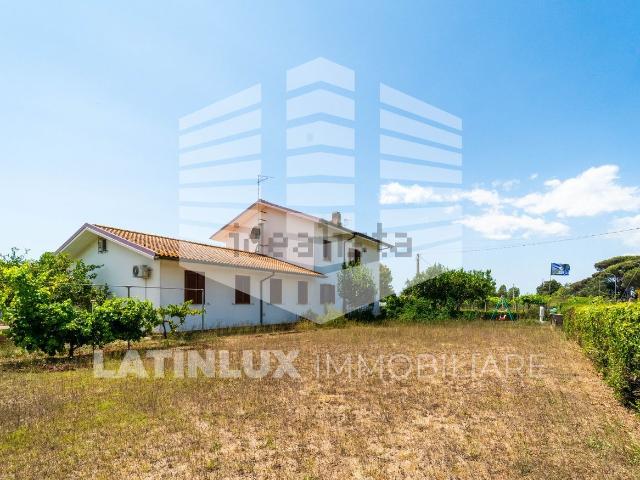 Casa in vendita a Fogliano, Latina