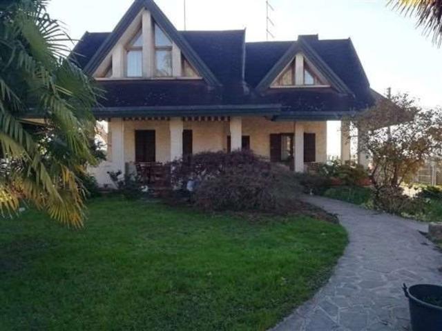 Casa in vendita a Fonte, Loria