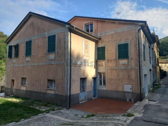 Casa in vendita a Prati, Prati di Mezzanego