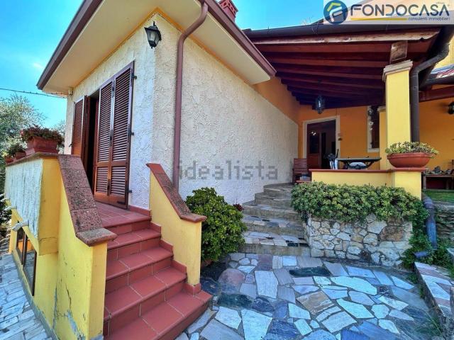 Casa in vendita a Capriglia, Pietrasanta