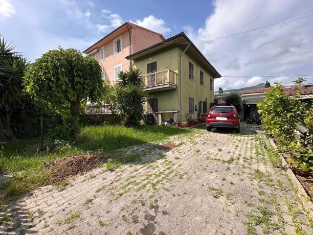 Casa in vendita a San Frediano a Settimo, Cascina