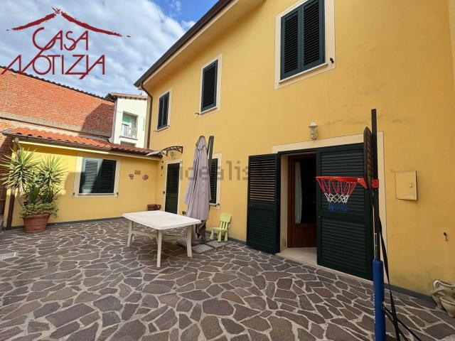 Casa in vendita a Capannori, Toscana