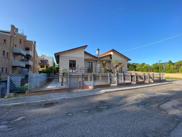 Casa in vendita a San Giovanni In Marignano, Reggio Emilia
