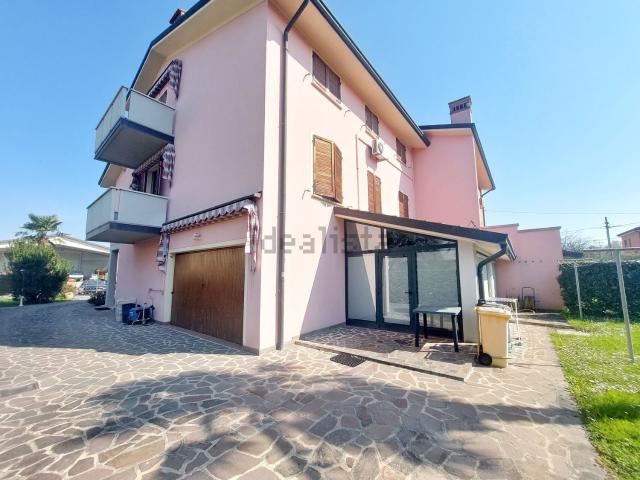 Casa in vendita a Bassa Reggiana, Re