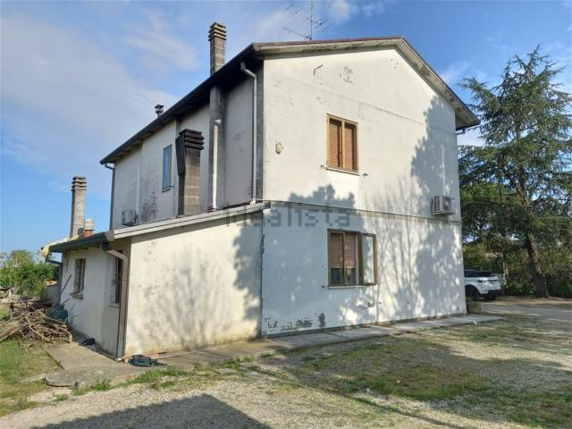 Casa in vendita a Unione dei comuni della Bassa Romagna, Lugo