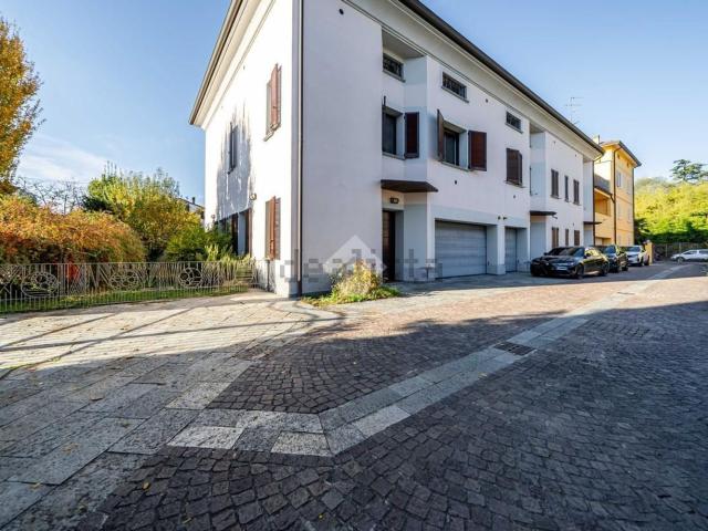 Casa in vendita a Val d’Enza, Re