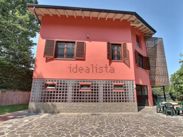 Casa in vendita a Camparada, Lombardia