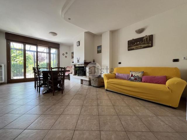 Casa in vendita a Rimini, Reggio Emilia