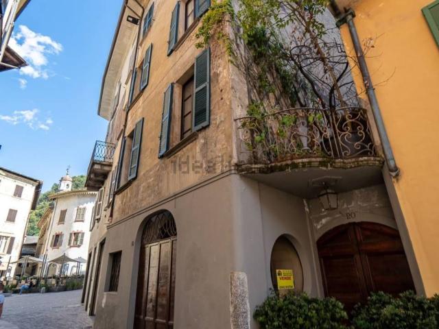 Casa in vendita a Morbegno, Lombardia