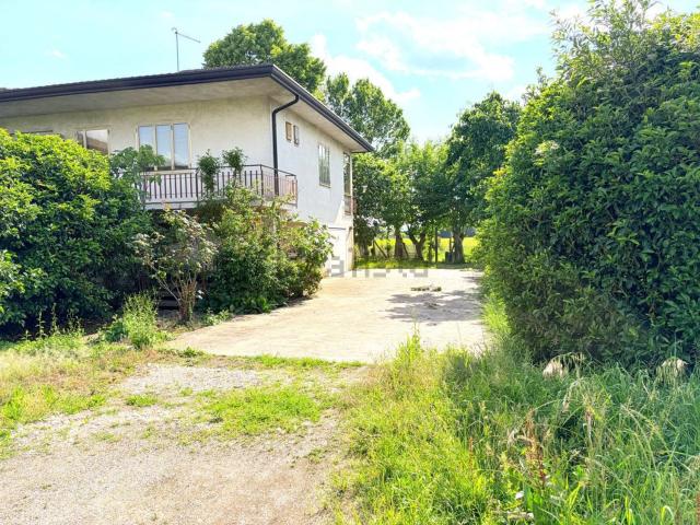 Casa in vendita a Lion, Albignasego