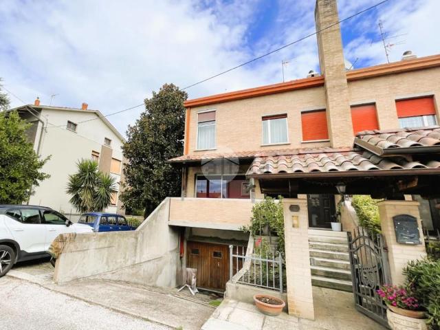 Casa in vendita a Trave, Marche
