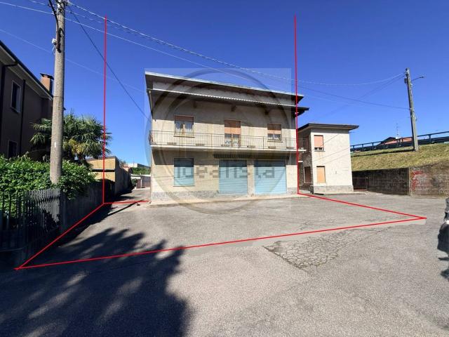 Casa in vendita a Cavaria, Cavaria Con Premezzo