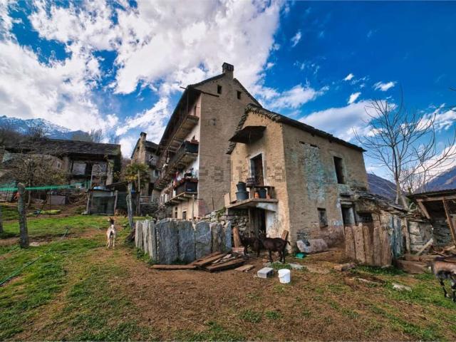Casa in vendita a Case Airami, Crevoladossola